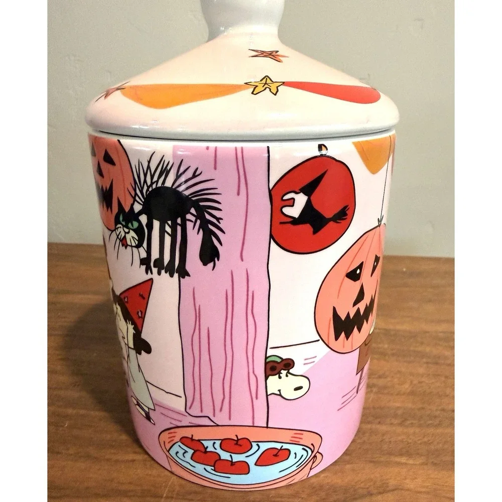 Peanuts Gang Snoopy Pink Halloween Party Ceramic Candy or Cookie Jar Canister